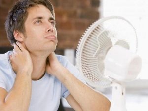 Chiếu thẳng quạt điện vào người liệu có tốt cho sức khỏe?