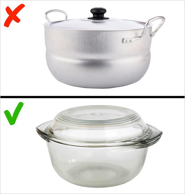 Thay thế ngay 4 dụng cụ nấu nướng này 