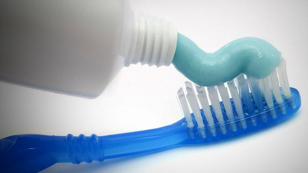 7 mẹo vặt làm sạch các đồ dùng nhà bếp trong nháy mắt