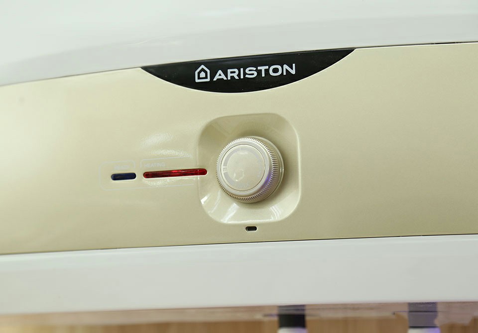 Bình nóng lạnh Ariston SL 30 ST 2.5 FE-MT