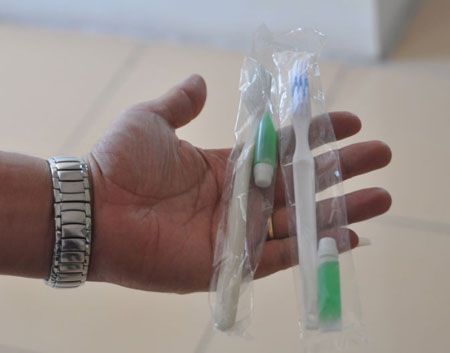 Kem đánh răng là một trong 6 vật dụng miễn phí tiềm ẩn nhiều nguy hiểm