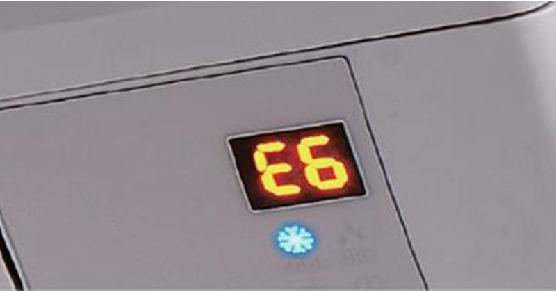 Điều hòa Gree 2 chiều 9000 BTU GWH09QB-K3NNC2H hiển thị lỗi