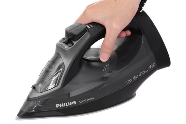 ban-ui-hoi-nuoc-philips-dst5040-80-2600w-8-700x467