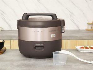 Nồi cơm nắp gài Cuckoo 3.06 lít CR-1755/KBBKCRVN