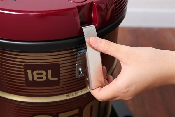 hitachi-cv-950f-wr-12-700x467