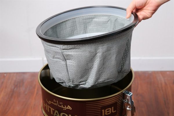 hitachi-cv-950f-wr-17-700x467