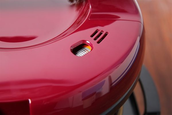 hitachi-cv-950f-wr-8-700x467